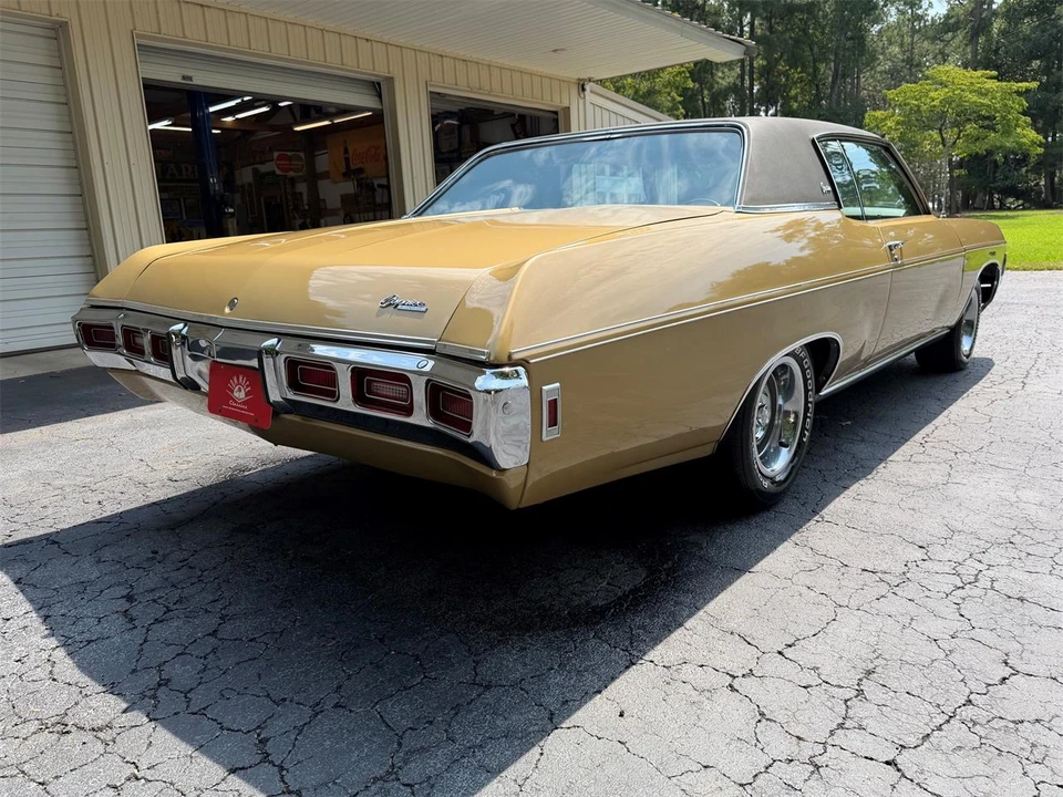 1969 Chevrolet Caprice - Image 9 of 17