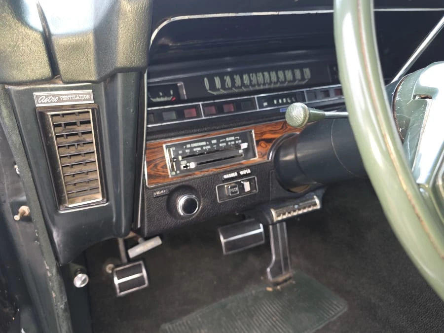 1969 Chevrolet Caprice - Image 15 of 25
