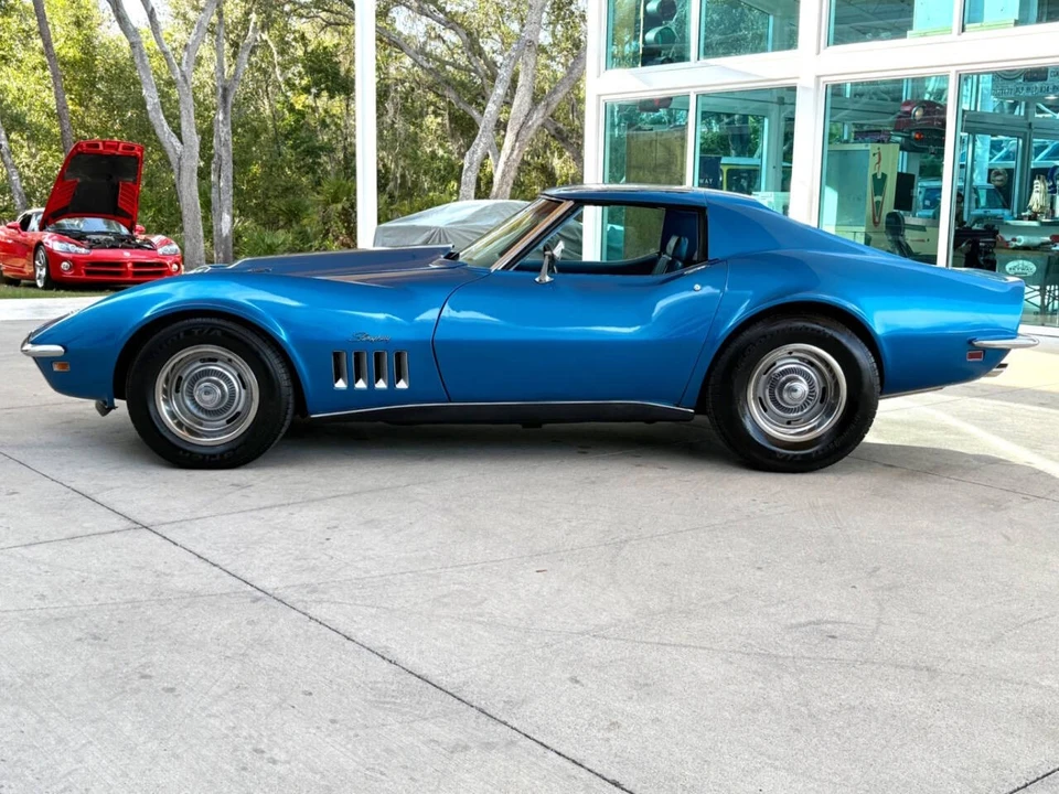 1969 Chevrolet Corvette C3 - Image 10 of 12