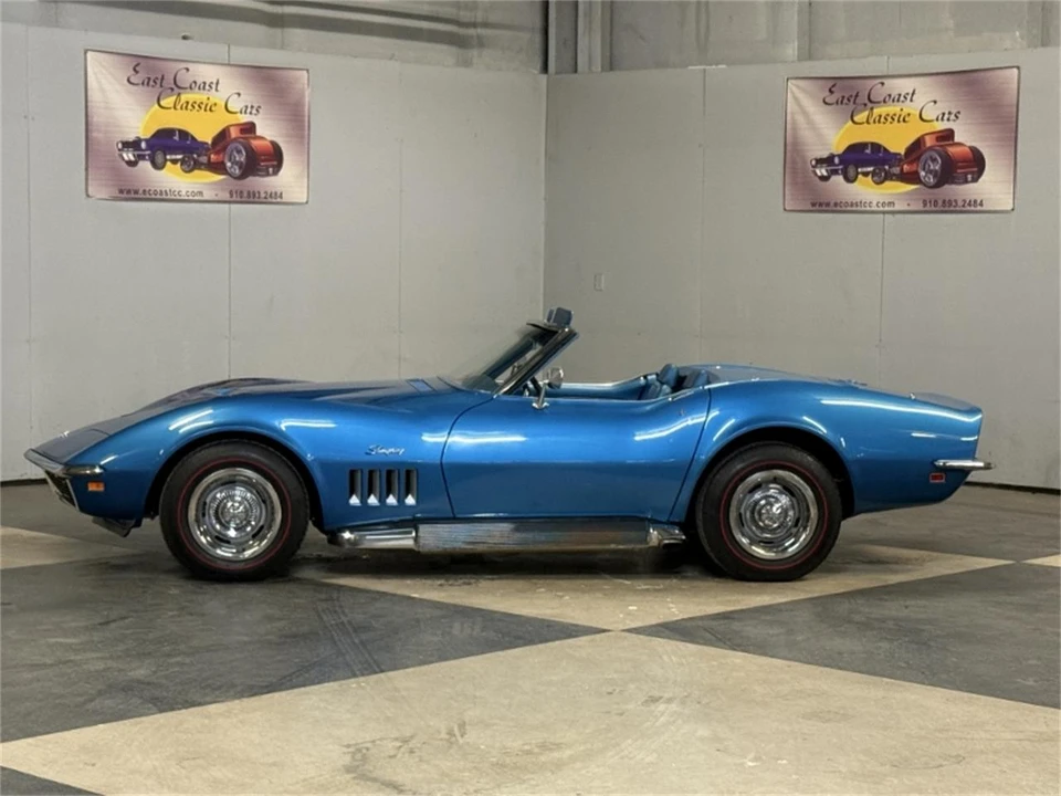 1969 Chevrolet Corvette C3 - Image 2 of 31