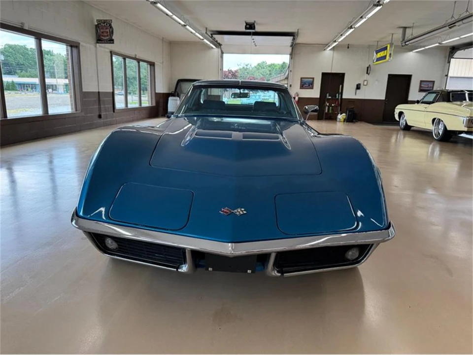 1969 Chevrolet Corvette C3 - Image 3 of 16
