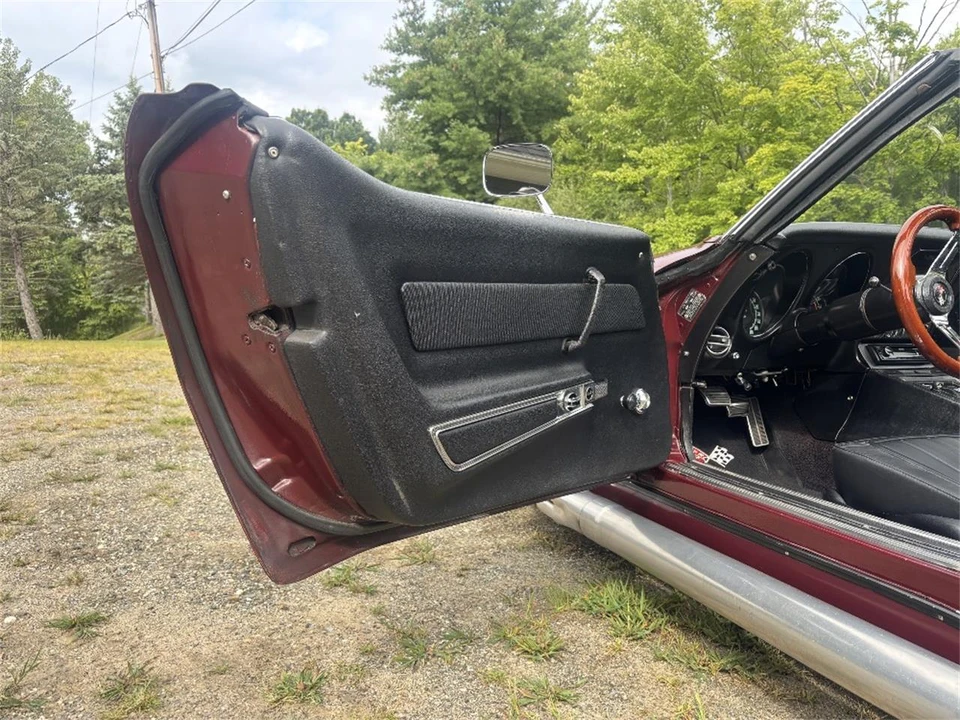 1969 Chevrolet Corvette C3 - Image 17 of 31