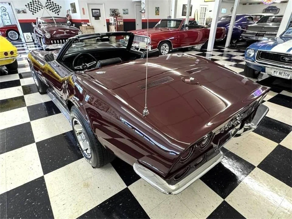 1969 Chevrolet Corvette C3 - Image 18 of 31