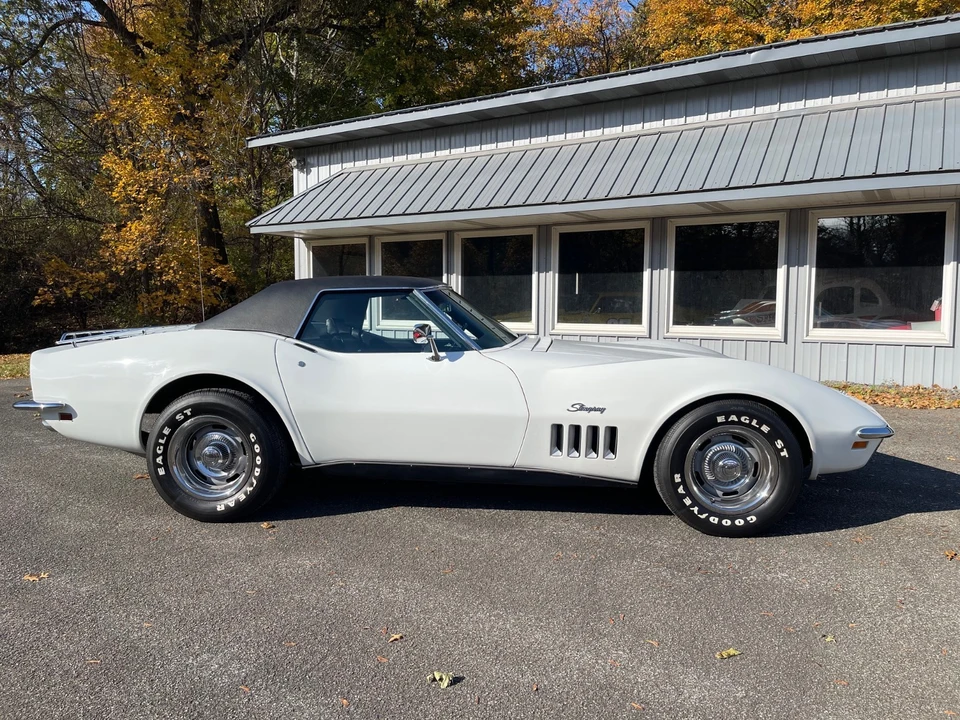 1969 Chevrolet Corvette C3 - Image 2 of 21