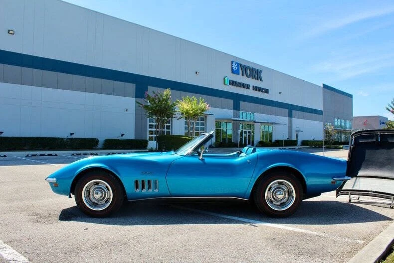 1969 Chevrolet Corvette - Image 9 of 31