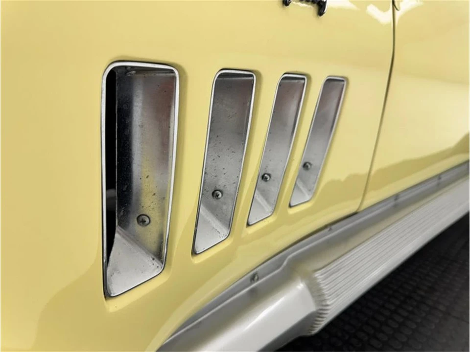 1969 Chevrolet Corvette C3 - Image 17 of 31
