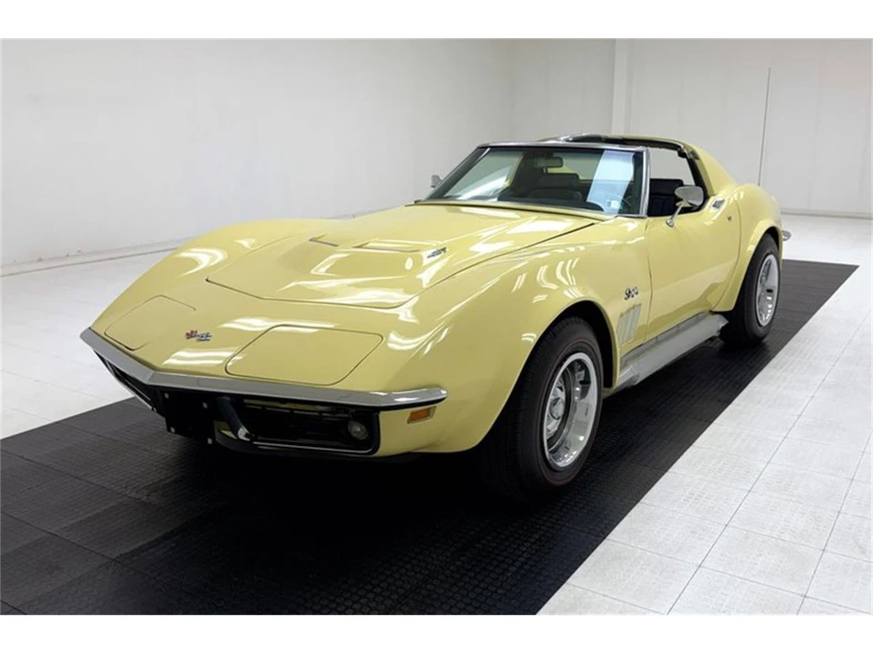 1969 Chevrolet Corvette C3 - Image 2 of 31