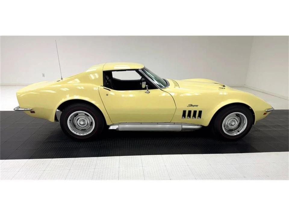 1969 Chevrolet Corvette C3 - Image 9 of 31