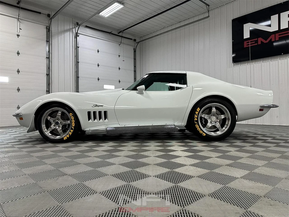 1969 Chevrolet Corvette C3 - Image 11 of 31