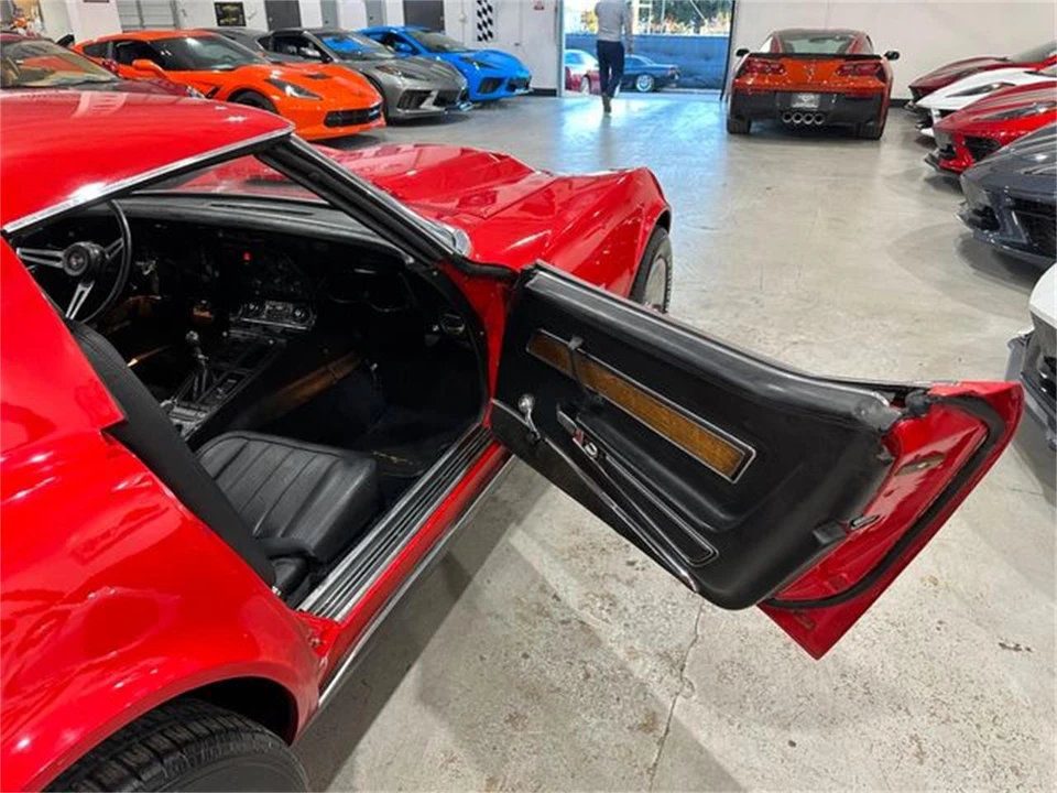 1969 Chevrolet Corvette C3 - Image 15 of 30