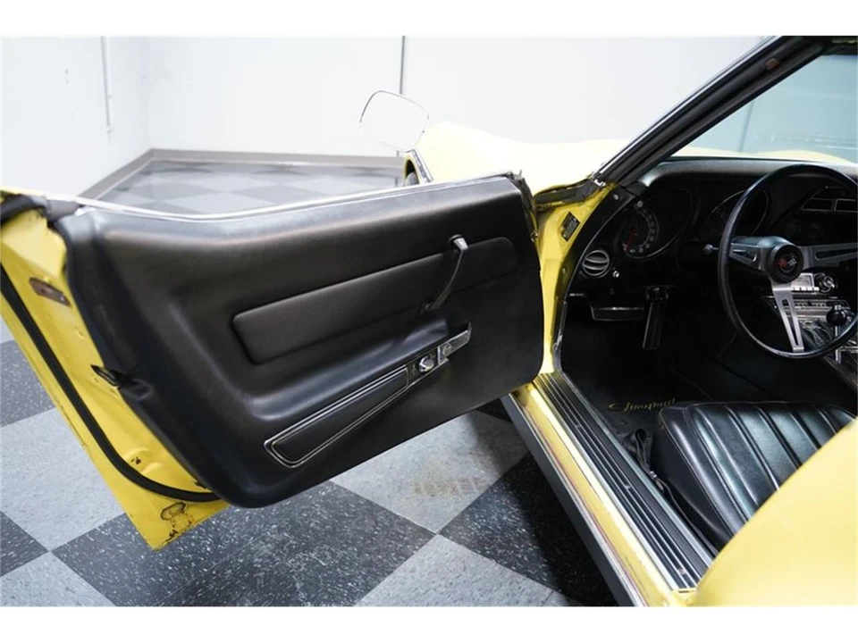 1969 Chevrolet Corvette C3 - Image 27 of 31