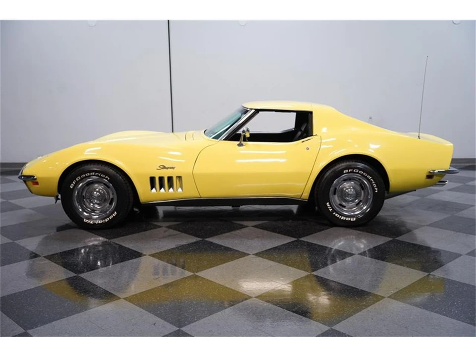 1969 Chevrolet Corvette C3 - Image 2 of 31