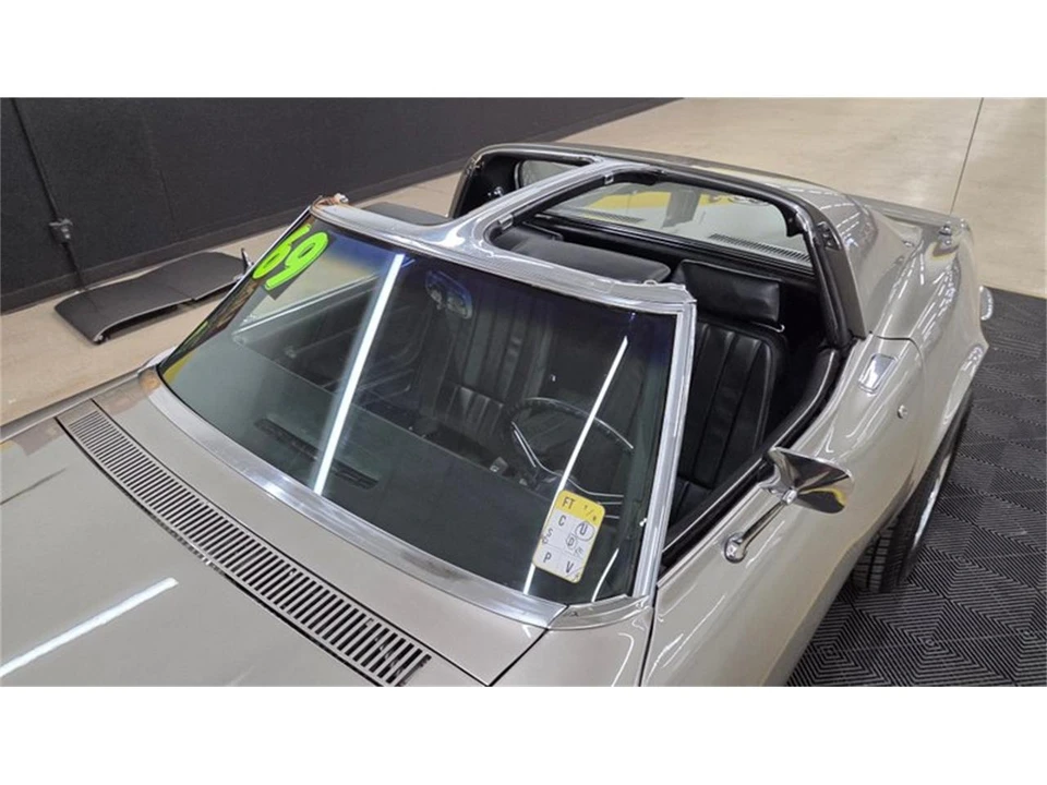 1969 Chevrolet Corvette C3 - Image 14 of 31