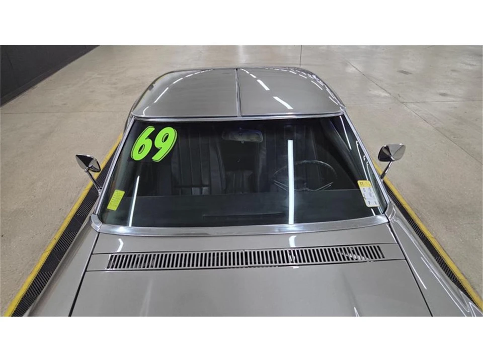 1969 Chevrolet Corvette C3 - Image 25 of 31