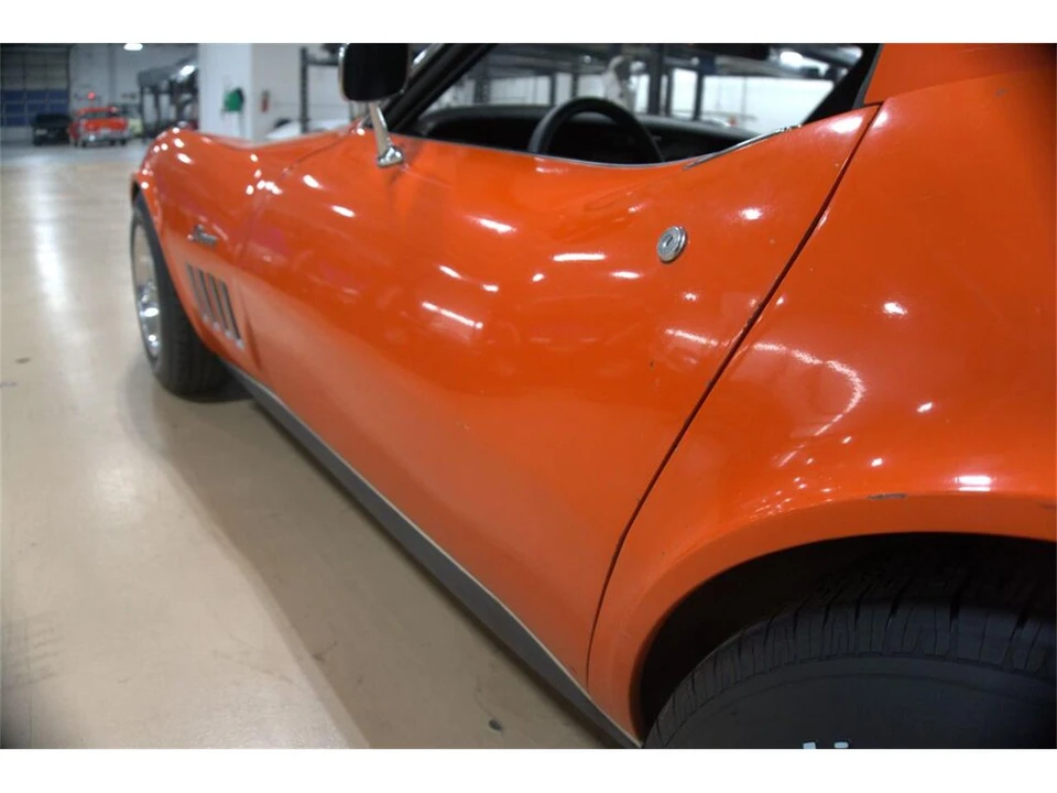 1969 Chevrolet Corvette C3 - Image 17 of 31