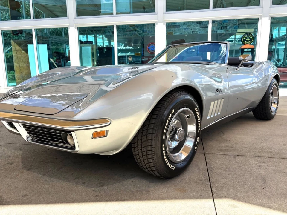 1969 Chevrolet Corvette C3 - Image 12 of 31
