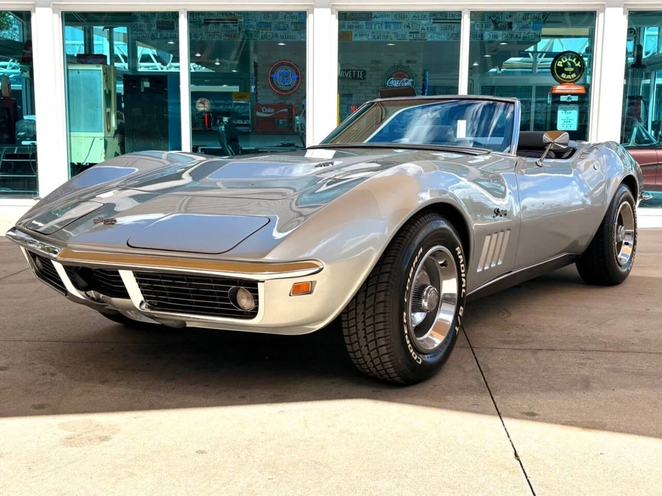1969 Chevrolet Corvette C3 - Image 11 of 12