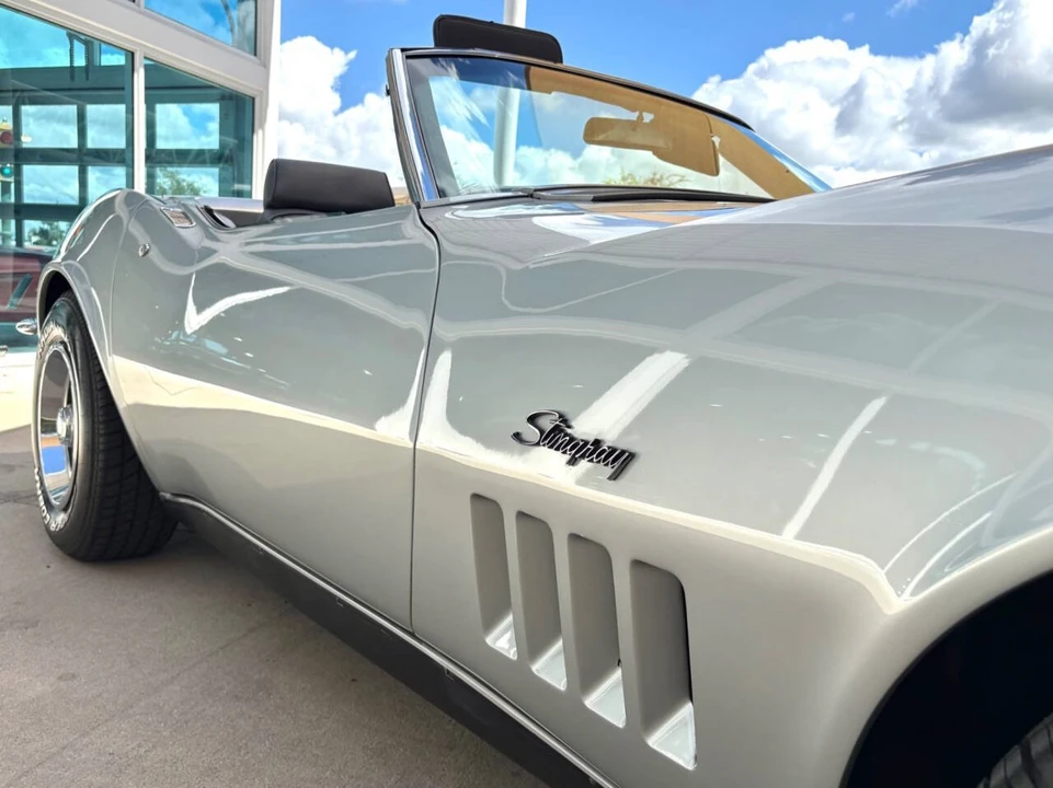 1969 Chevrolet Corvette C3 - Image 17 of 31