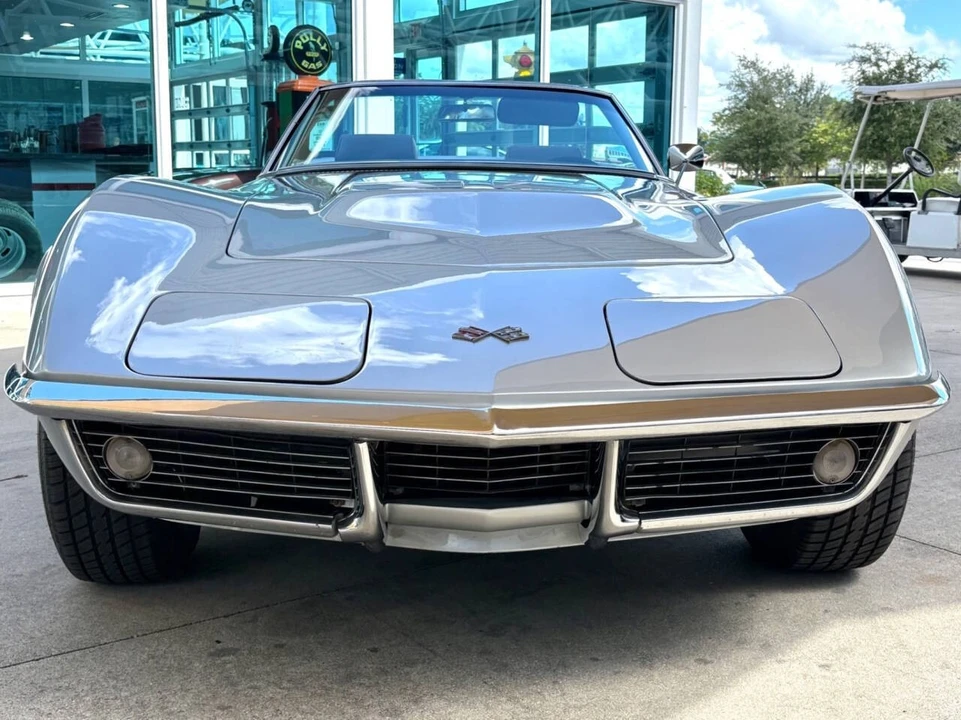 1969 Chevrolet Corvette C3 - Image 2 of 12