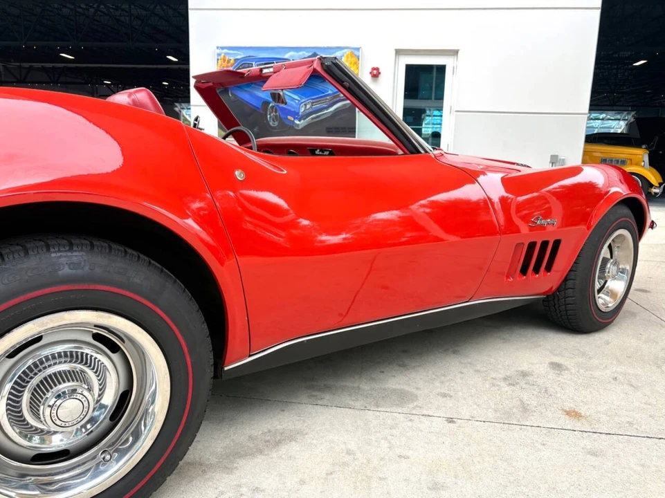 1969 Chevrolet Corvette C3 - Image 17 of 31