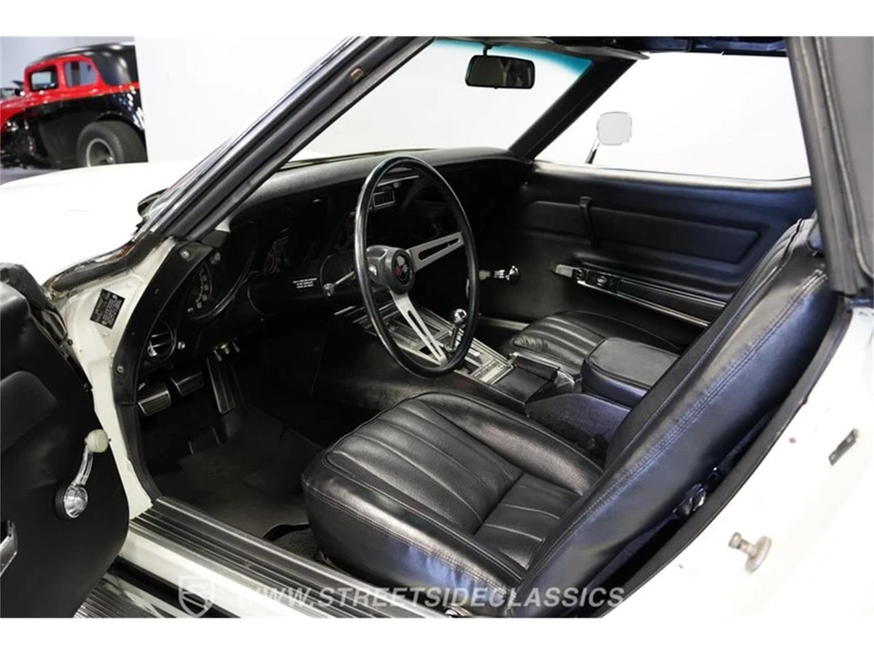 1969 Chevrolet Corvette C3 - Image 2 of 31