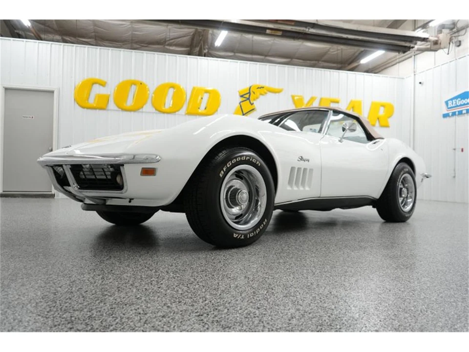 1969 Chevrolet Corvette C3 - Image 3 of 31