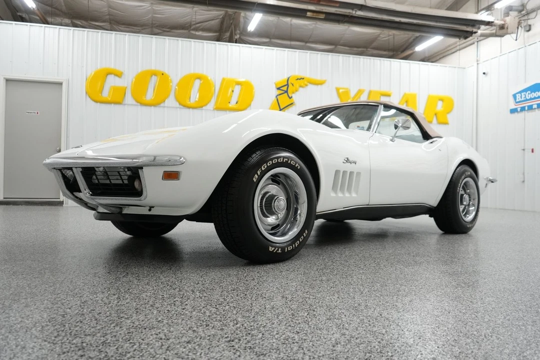 1969 Chevrolet Corvette C3 - Image 3 of 31