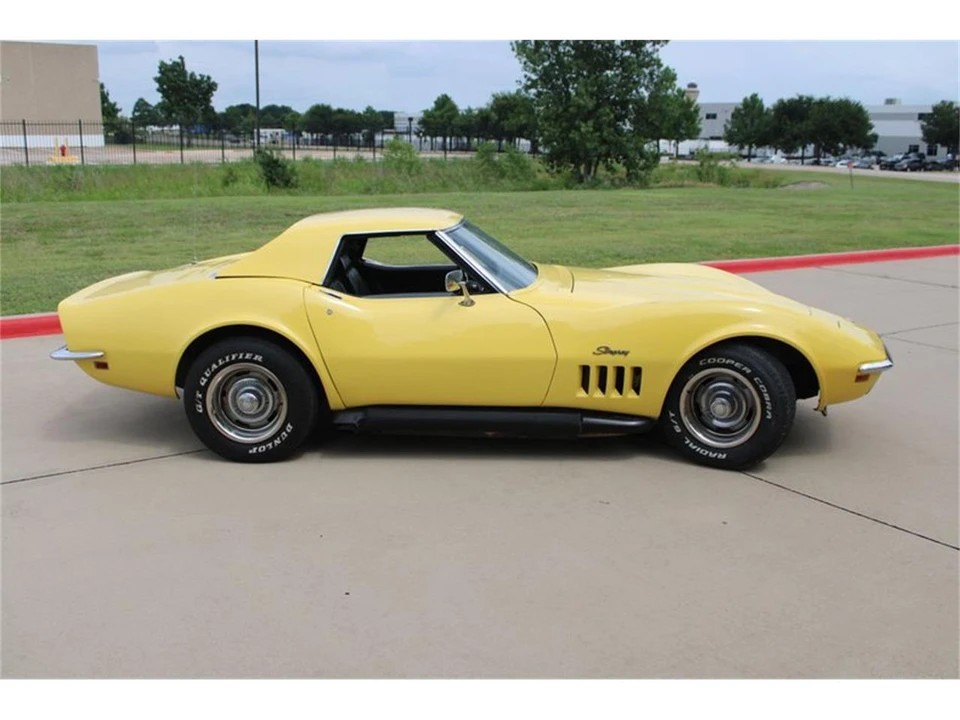 1969 Chevrolet Corvette C3 - Image 17 of 31