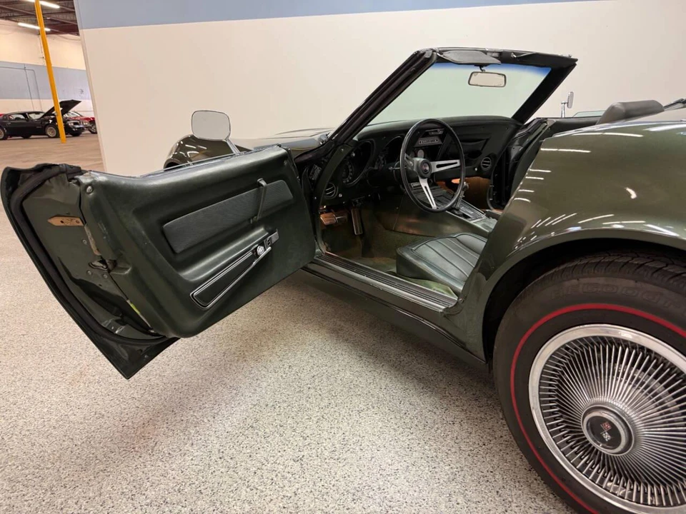 1969 Chevrolet Corvette C3 - Image 24 of 31