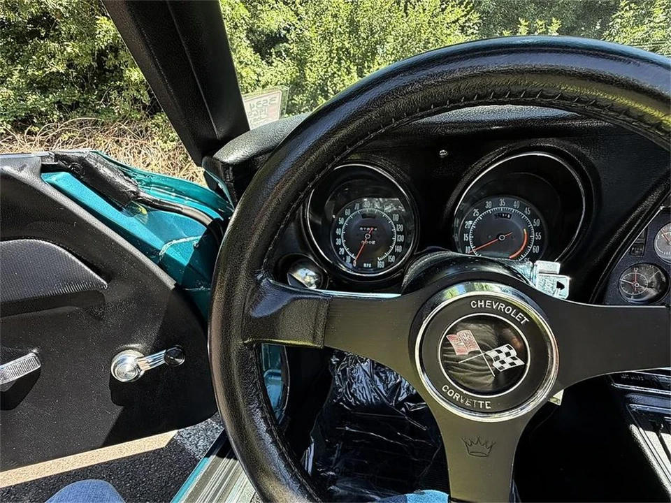 1969 Chevrolet Corvette C3 - Image 23 of 31