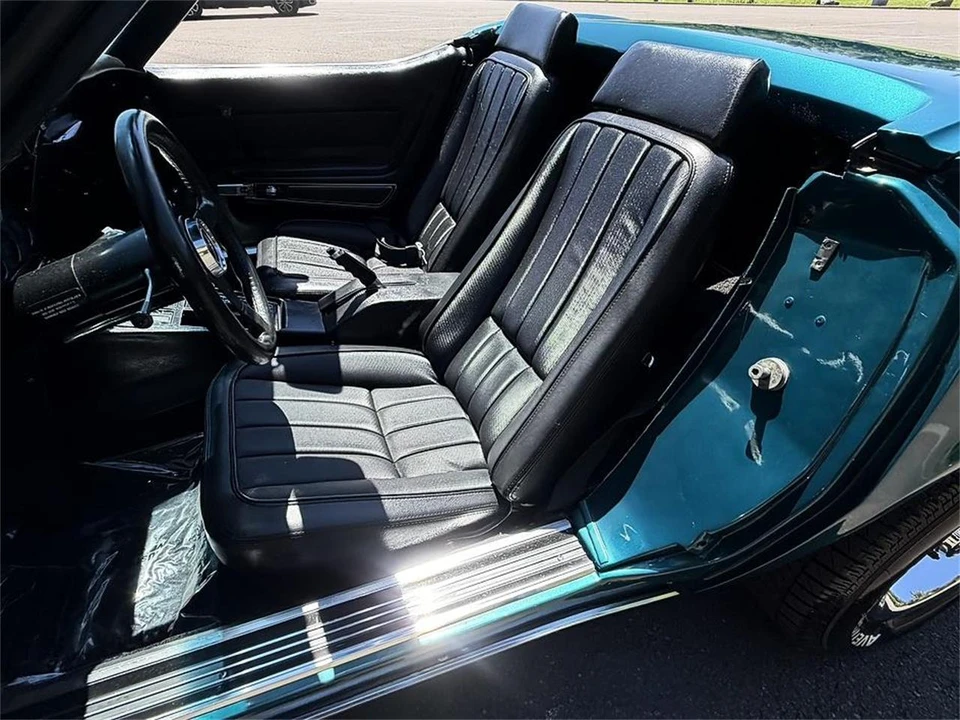 1969 Chevrolet Corvette C3 - Image 2 of 31