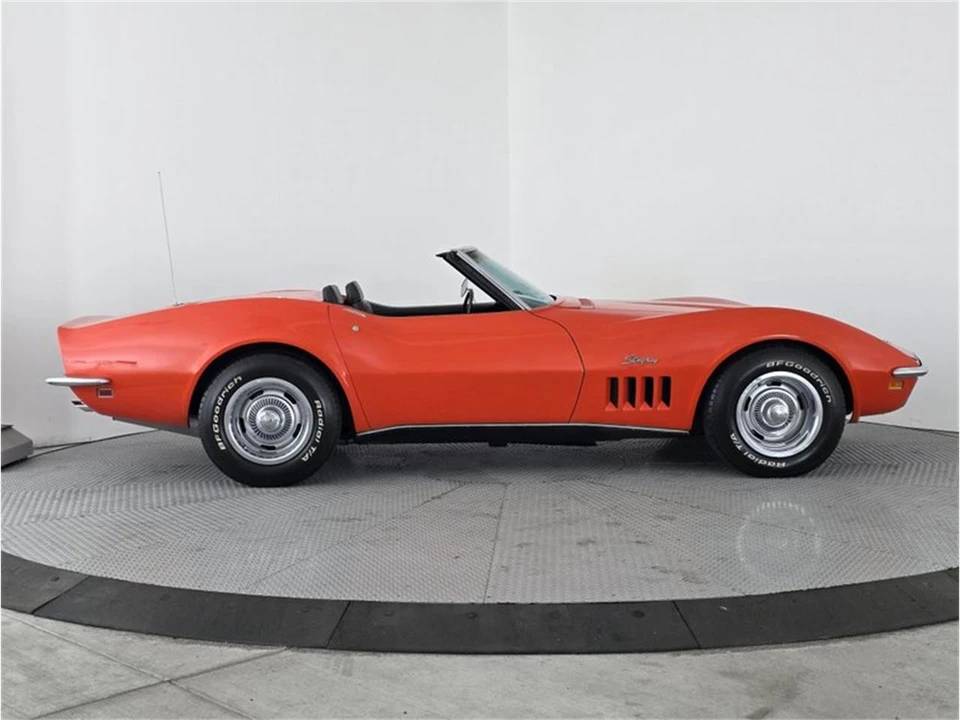 1969 Chevrolet Corvette C3 - Image 17 of 31