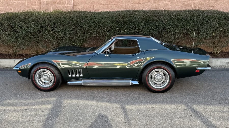 1969 Chevrolet Corvette C3 - Image 2 of 12