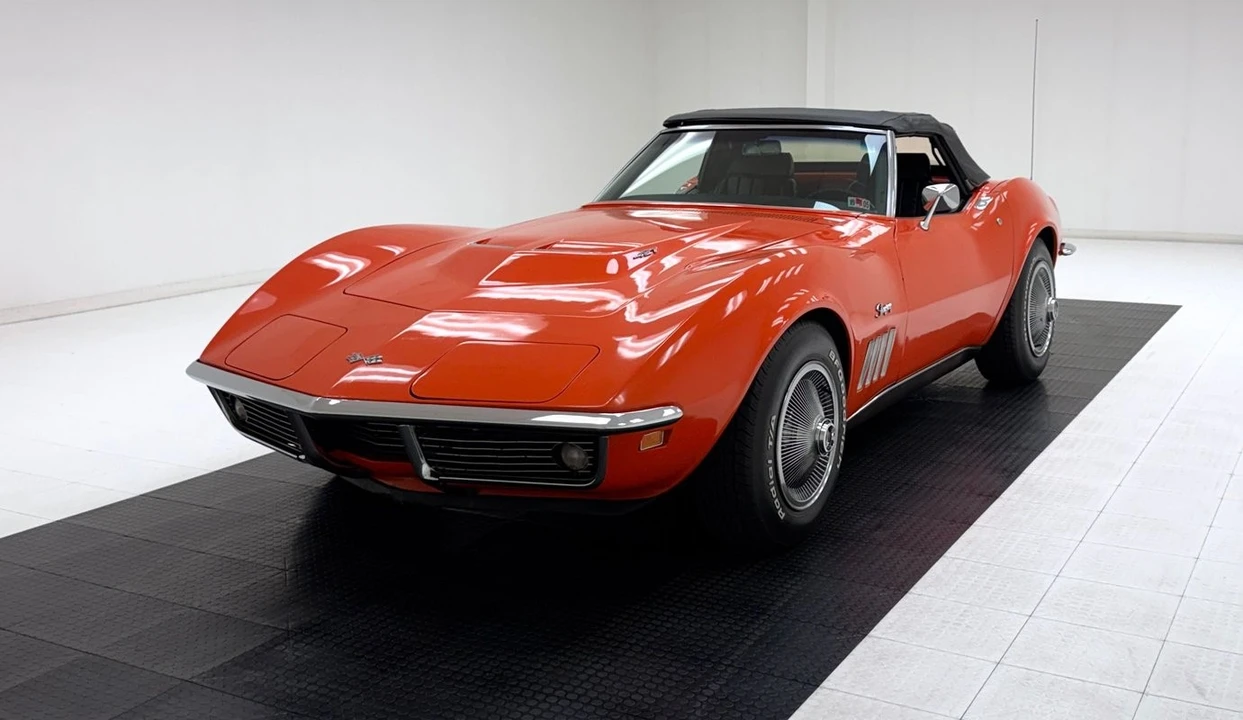 1969 Chevrolet Corvette C3 - Image 2 of 31