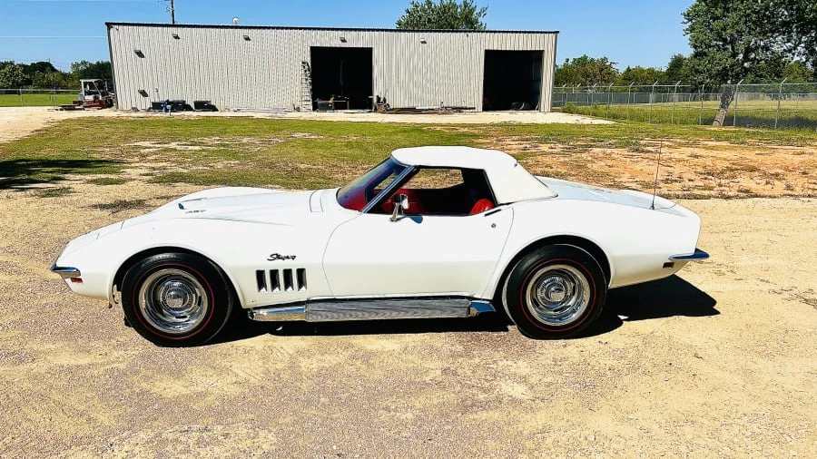 1969 Chevrolet Corvette C3 - Image 2 of 26