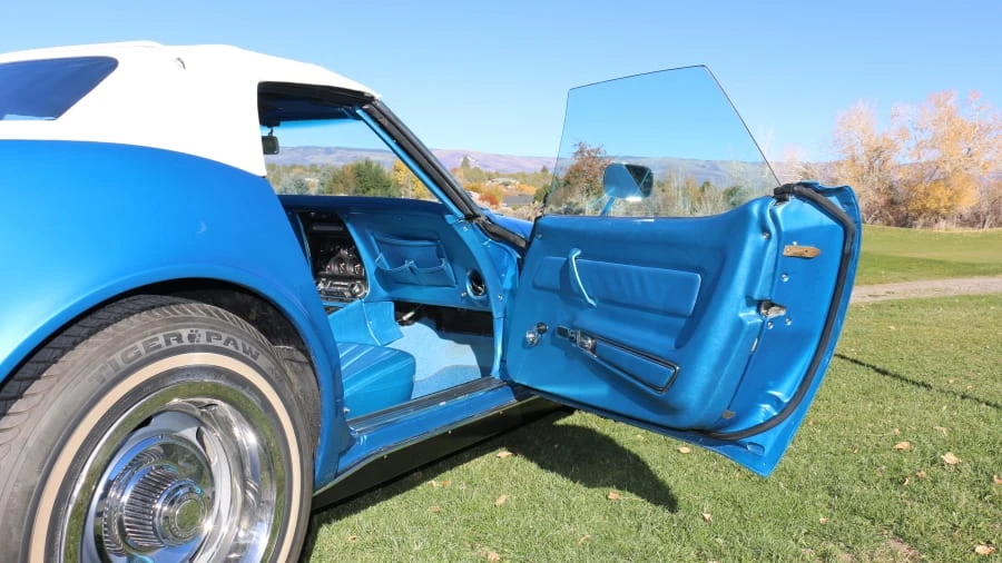 1969 Chevrolet Corvette C3 - Image 14 of 31