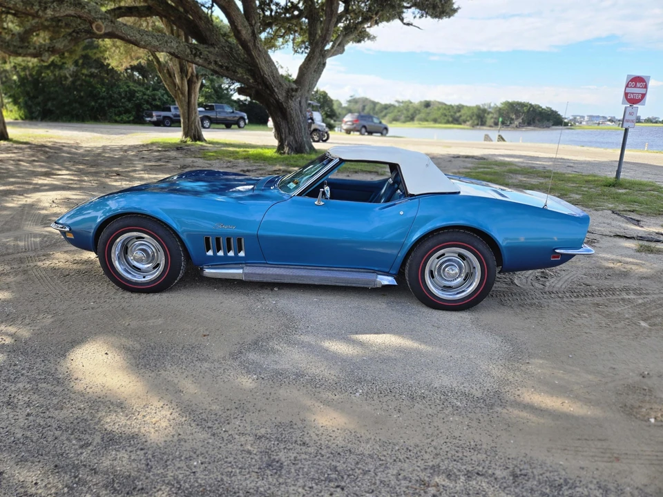 1969 Chevrolet Corvette C3 - Image 17 of 31