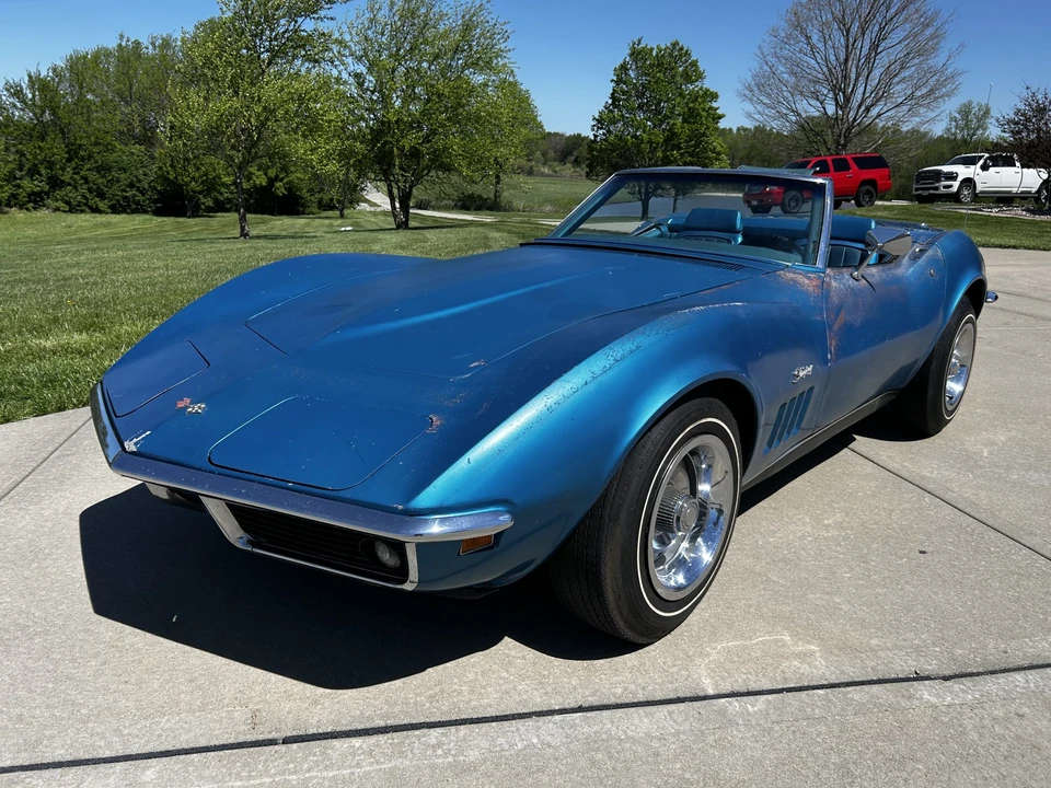 1969 Chevrolet Corvette C3 - Image 2 of 31
