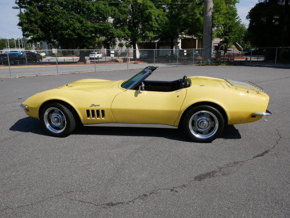 1969 Chevrolet Corvette C3 - Image 9 of 31