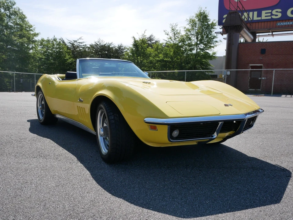 1969 Chevrolet Corvette C3 - Image 3 of 31
