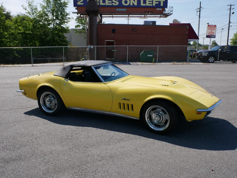 1969 Chevrolet Corvette C3 - Image 17 of 31