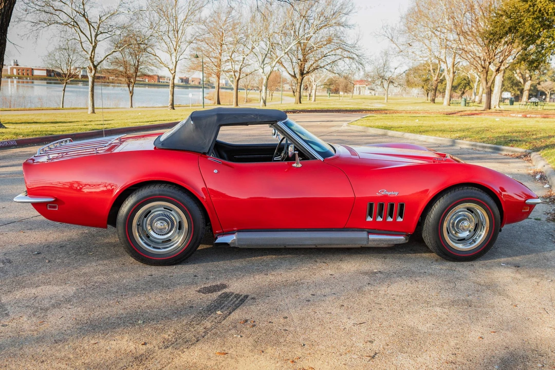 1969 Chevrolet Corvette C3 - Image 13 of 31