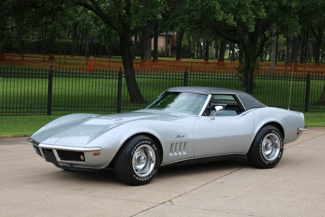 1969 Chevrolet Corvette C3 - Image 2 of 31