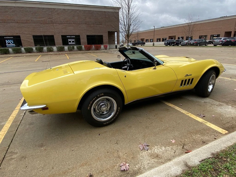 1969 Chevrolet Corvette C3 - Image 8 of 31