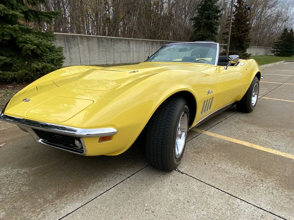 1969 Chevrolet Corvette C3 - Image 2 of 31