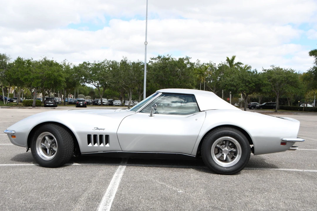 1969 Chevrolet Corvette C3 - Image 6 of 31