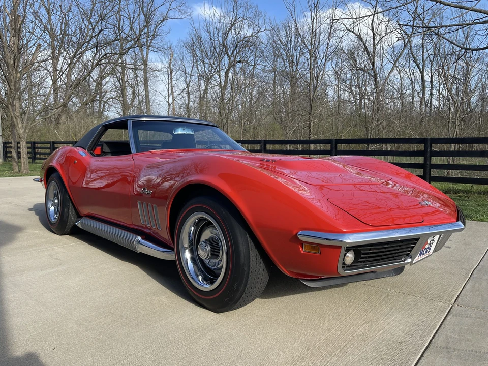 1969 Chevrolet Corvette C3 - Image 13 of 31