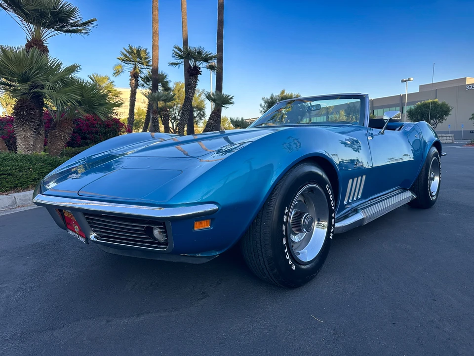 1969 Chevrolet Corvette C3 - Image 2 of 31