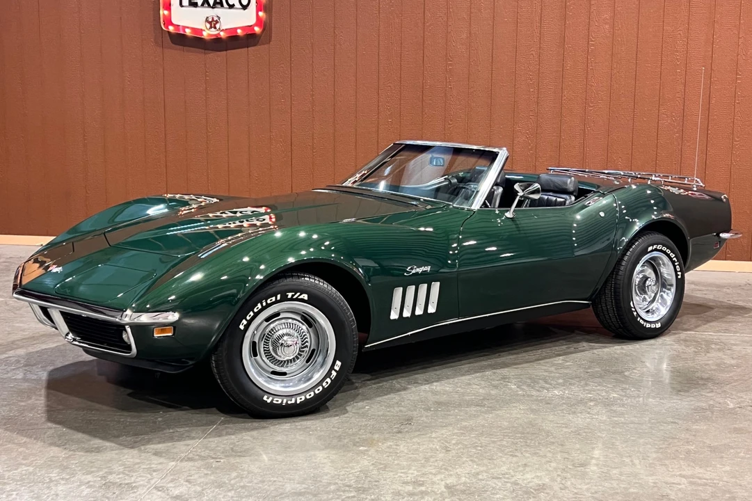 1969 Chevrolet Corvette C3 - Image 1 of 31