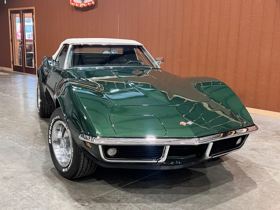 1969 Chevrolet Corvette C3 - Image 17 of 31